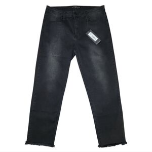 Just Black Distressed Fray Hem Capri Straight Jeans Classic Style